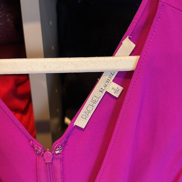 Rachel Roy magenta sleeveless v neck back zipper 2 pocket cropped jumpsuit 2 - Picture 2 of 3